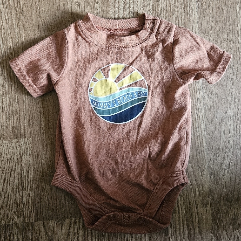 Garanimals Rust Colored Beach Baby Bodysuit Size 0 to 3 Months